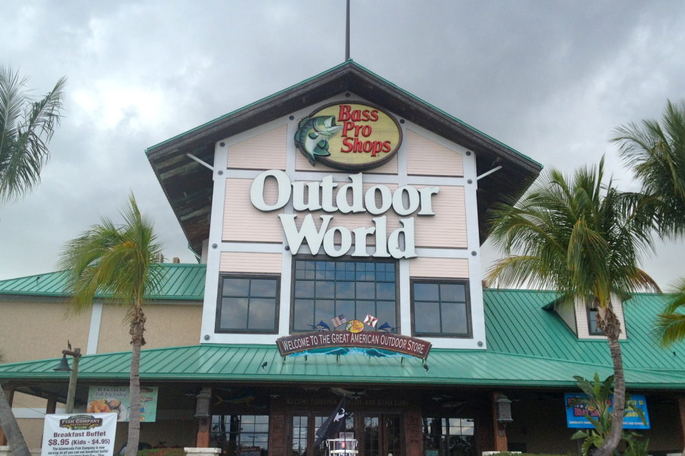 6 Things You Should Never Do at Bass Pro Shops - SheFishes2